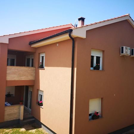 Apartmani Manda Omišalj Exterior foto